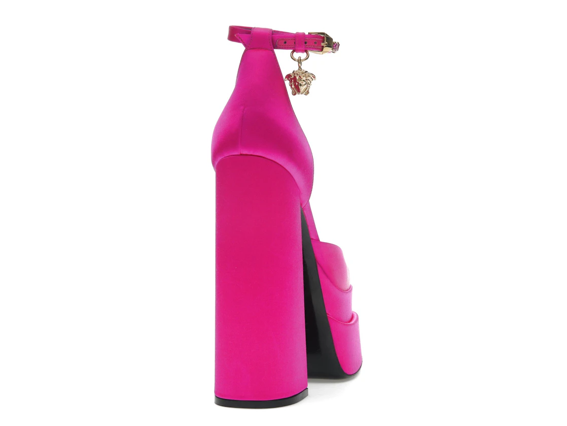 Vue 29 de Versace Medusa Aevitas 155mm Platform Pumps Deep Fuschia
