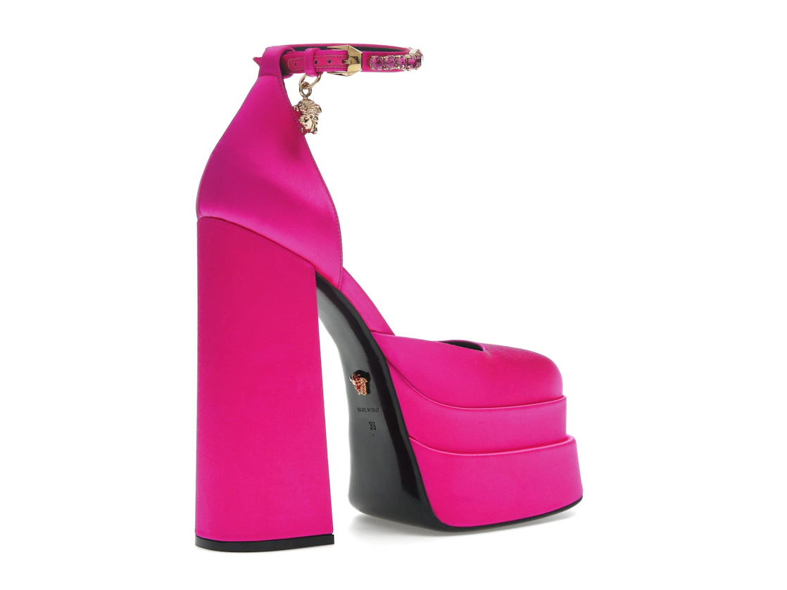 Vue 33 de Versace Medusa Aevitas 155mm Platform Pumps Deep Fuschia