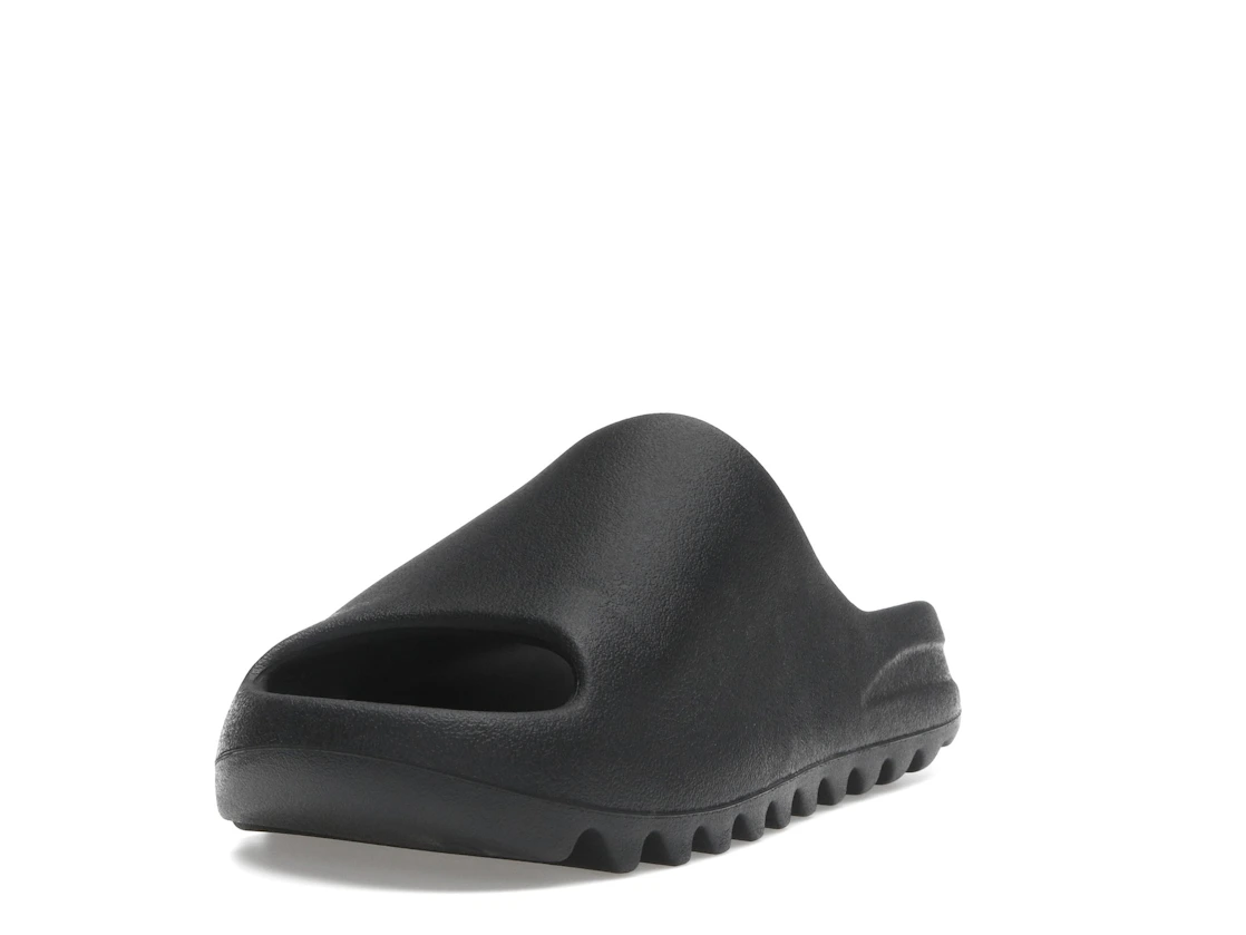 Vue 13 de YZY YS-01 Black