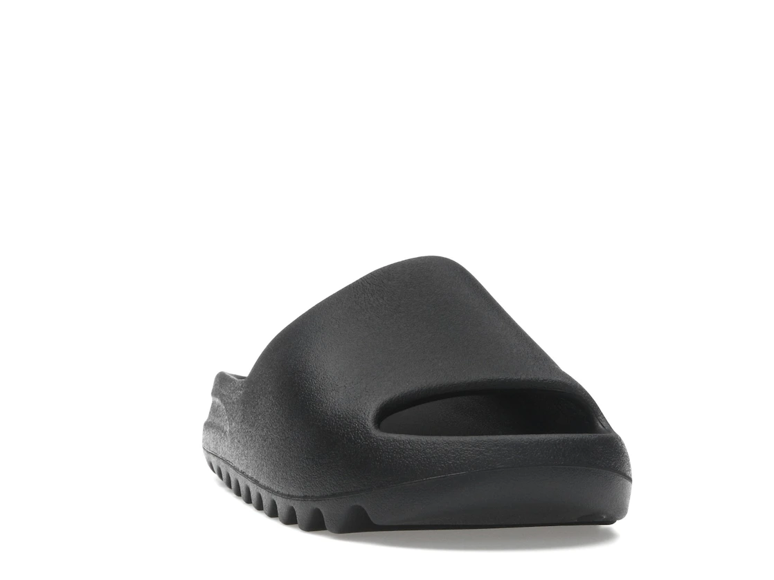 Vue 8 de YZY YS-01 Black