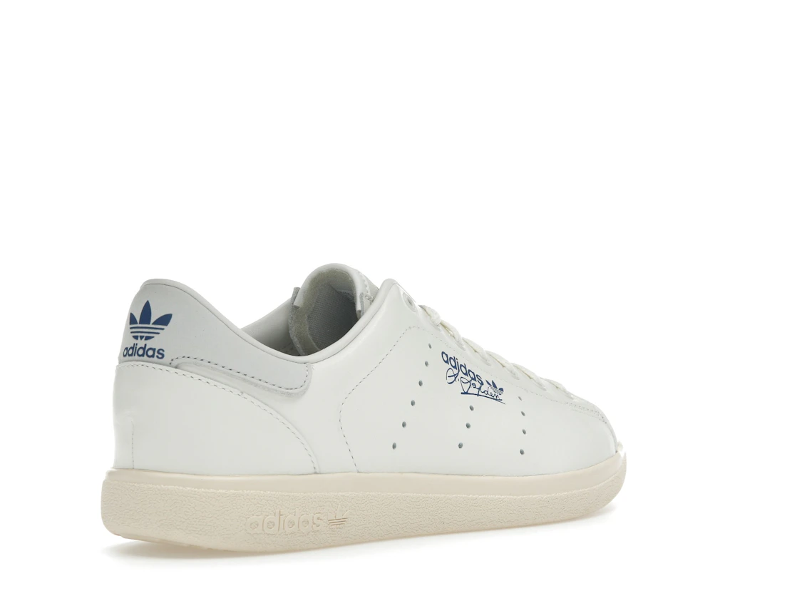 Vue 32 de adidas A. Aspden SPZL White Off White