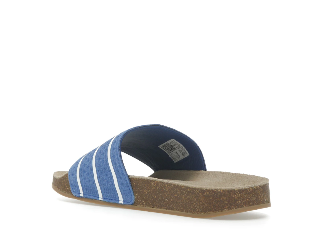 Vue 24 de adidas Adilette Slides Royal Blue Core White Gum
