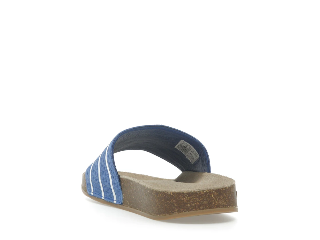 Vue 26 de adidas Adilette Slides Royal Blue Core White Gum