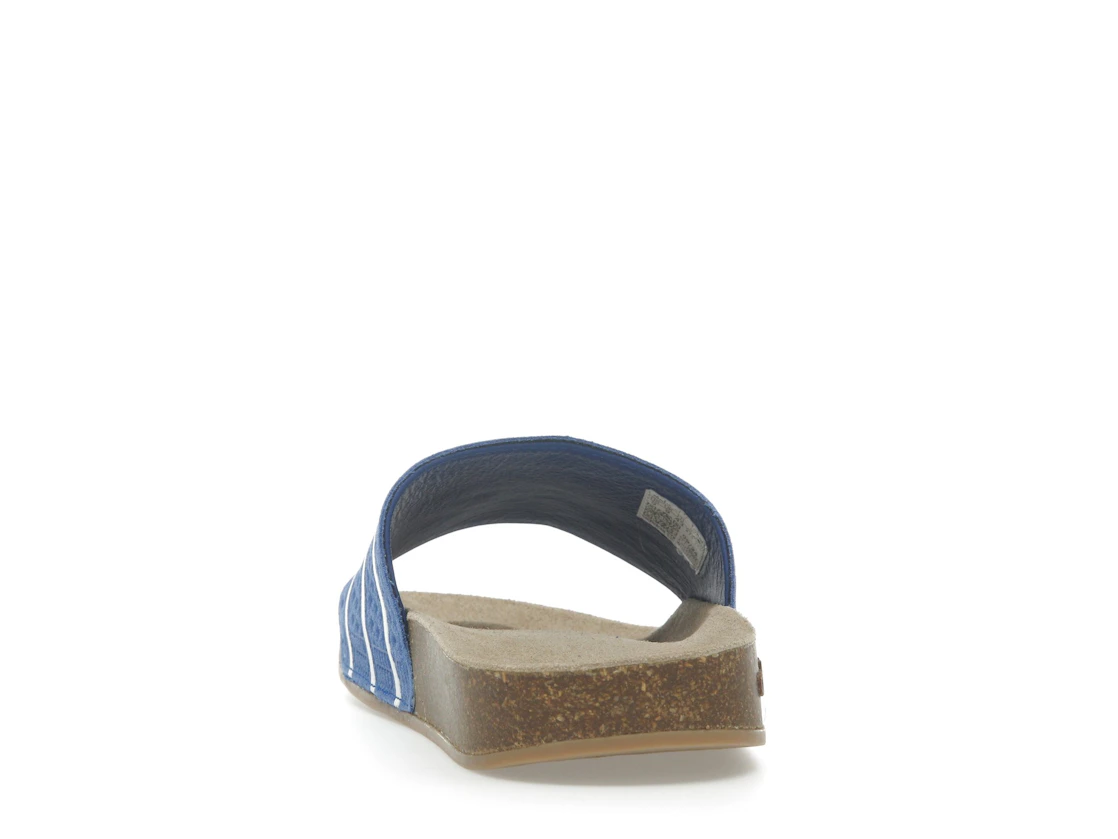 Vue 27 de adidas Adilette Slides Royal Blue Core White Gum
