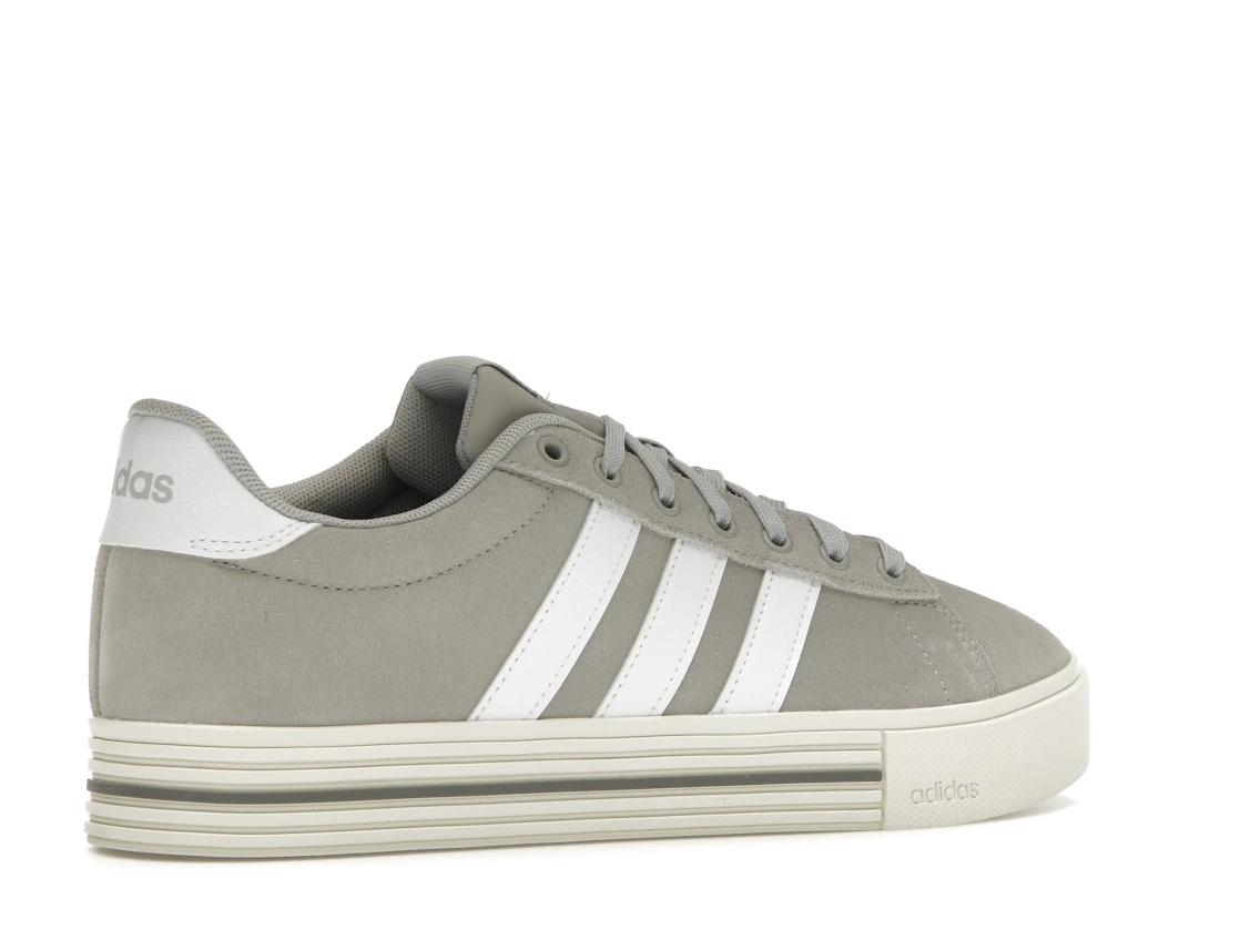 Vue 34 de adidas Daily 4.0 Grey Cloud White Off White