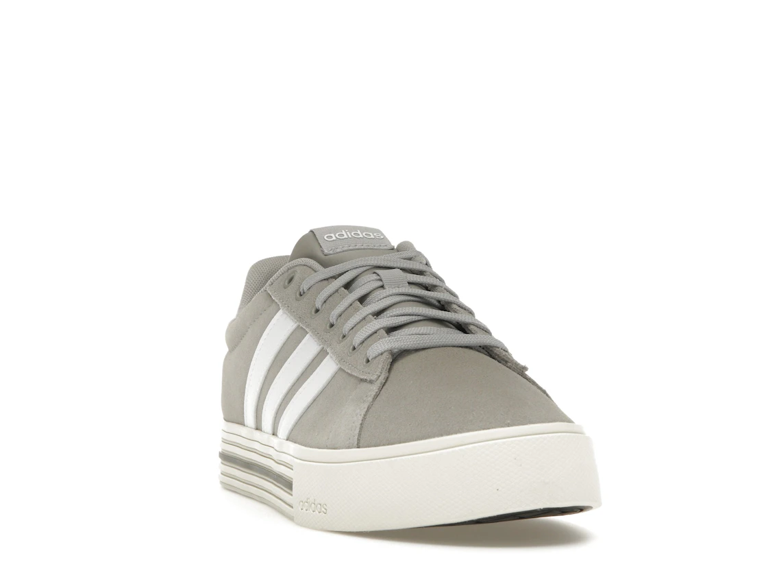 Vue 8 de adidas Daily 4.0 Grey Cloud White Off White