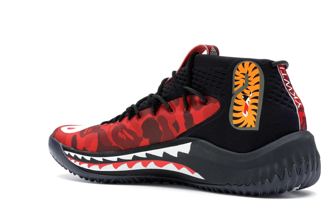 Vue 23 de adidas Dame 4 A Bathing Ape Red