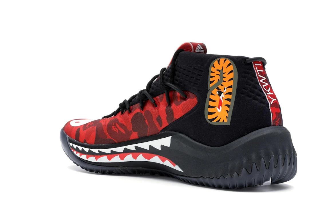 Vue 24 de adidas Dame 4 A Bathing Ape Red