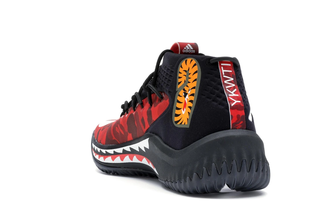 Vue 26 de adidas Dame 4 A Bathing Ape Red