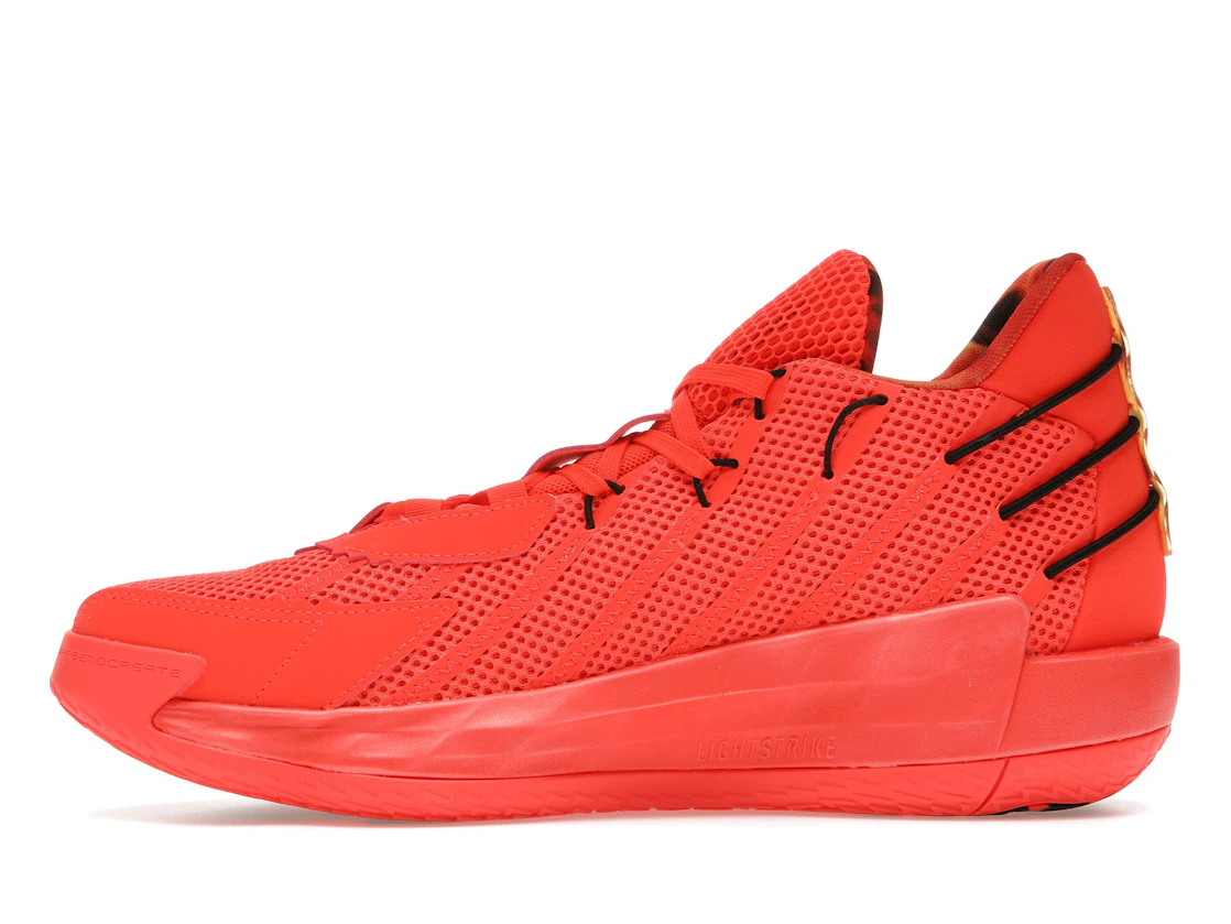 Vue 19 de adidas Dame 7 Fire Of Greatness