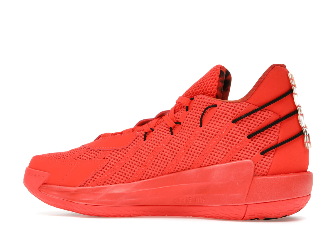 Vue 21 de adidas Dame 7 Fire Of Greatness