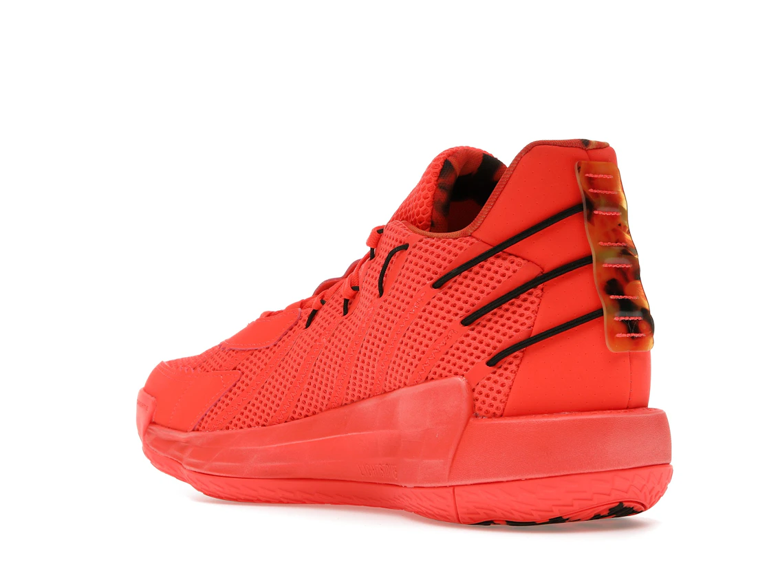 Vue 24 de adidas Dame 7 Fire Of Greatness