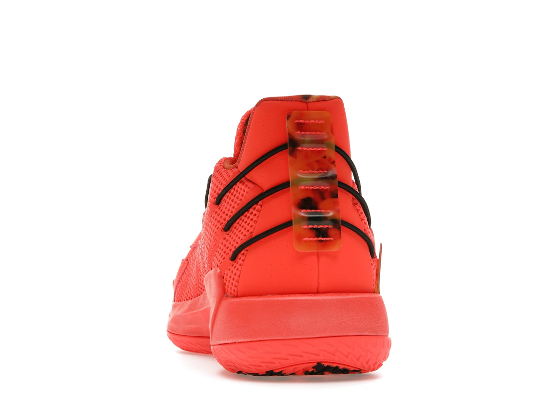 Vue 27 de adidas Dame 7 Fire Of Greatness