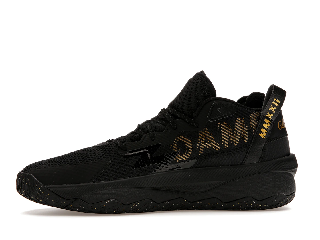 Vue 18 de adidas Dame 8 G.O.A.T. Spirit