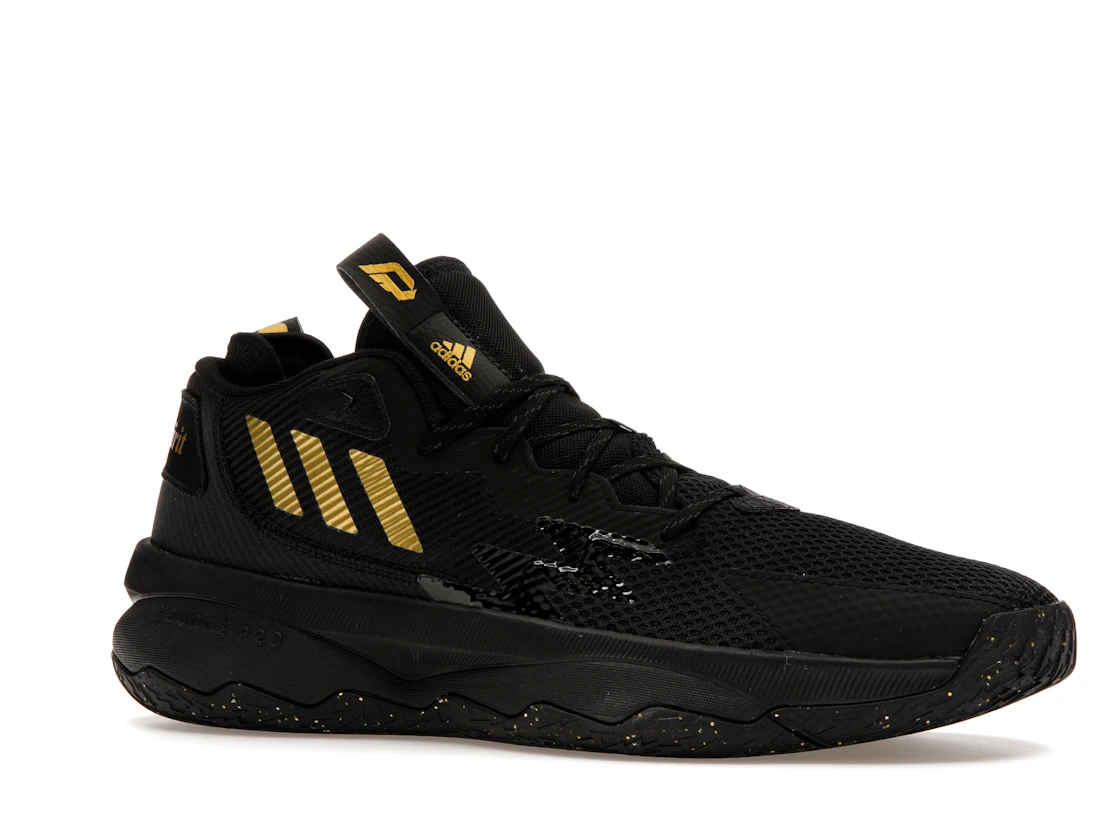 Vue 3 de adidas Dame 8 G.O.A.T. Spirit