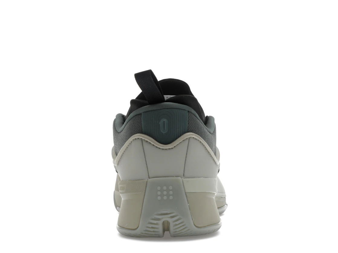 Vue 28 de adidas Dame 9 Silver Pebble