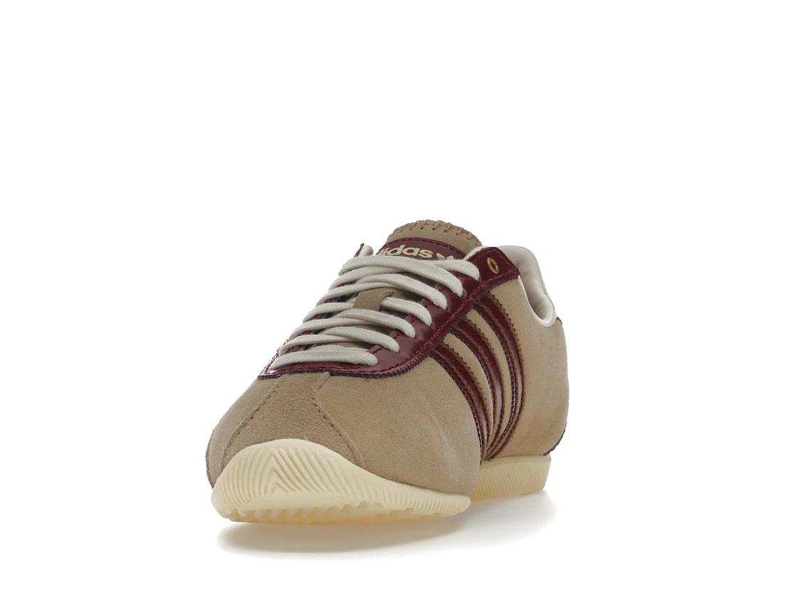 Vue 12 de adidas Japan Wales Bonner Cardboard