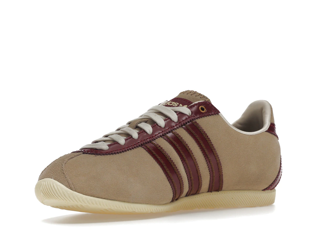 Vue 15 de adidas Japan Wales Bonner Cardboard