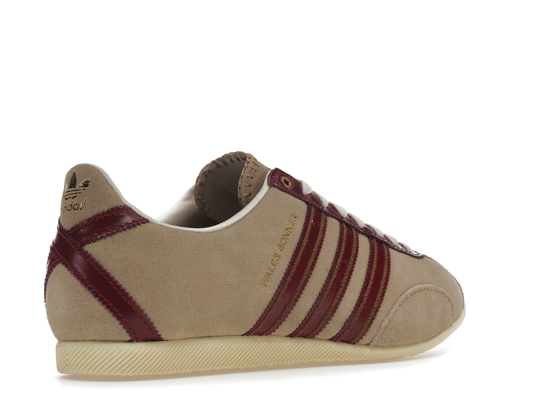 Vue 33 de adidas Japan Wales Bonner Cardboard