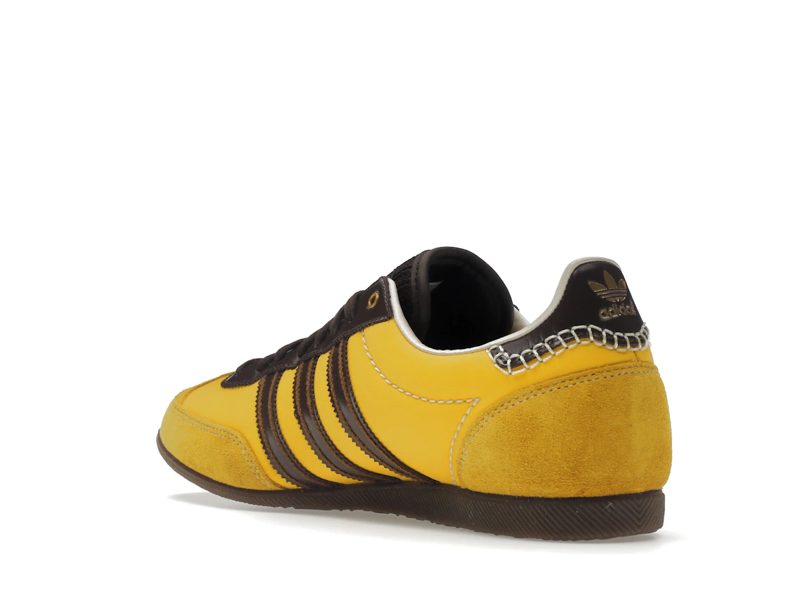 Vue 24 de adidas Japan Wales Bonner Hazy Yellow