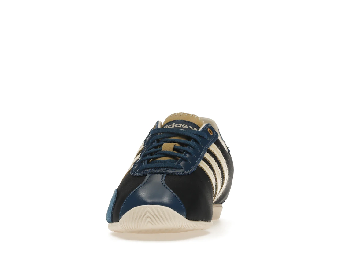 Vue 11 de adidas Japan Wales Bonner Legend Ink