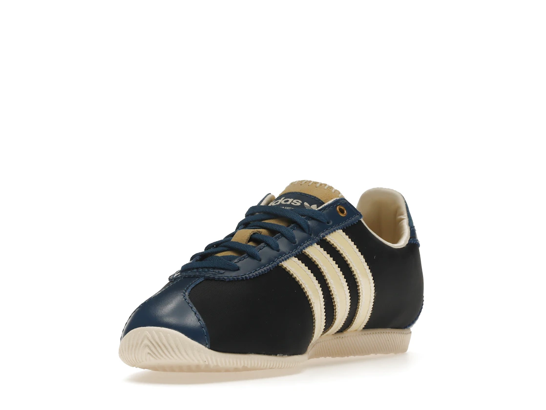 Vue 13 de adidas Japan Wales Bonner Legend Ink