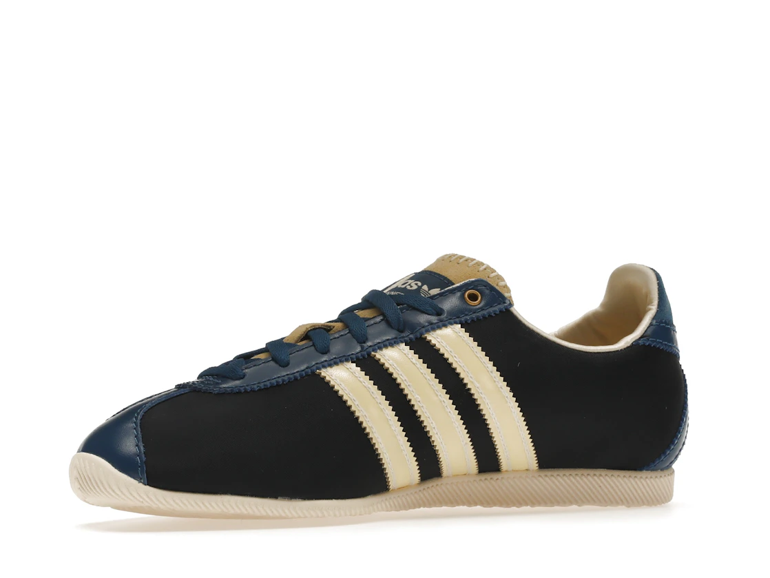 Vue 16 de adidas Japan Wales Bonner Legend Ink