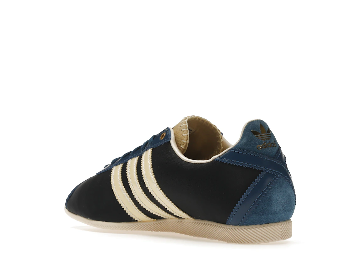 Vue 24 de adidas Japan Wales Bonner Legend Ink