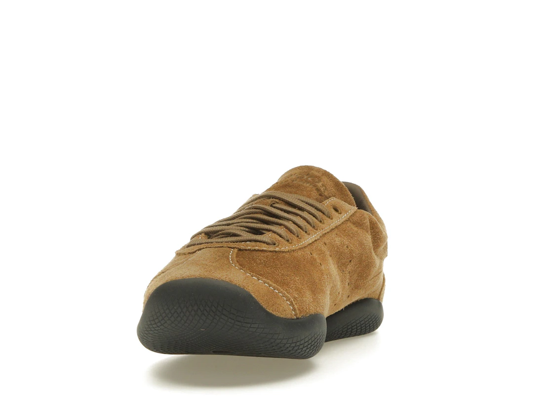 Vue 12 de adidas Karintha Wales Bonner Earth Strata