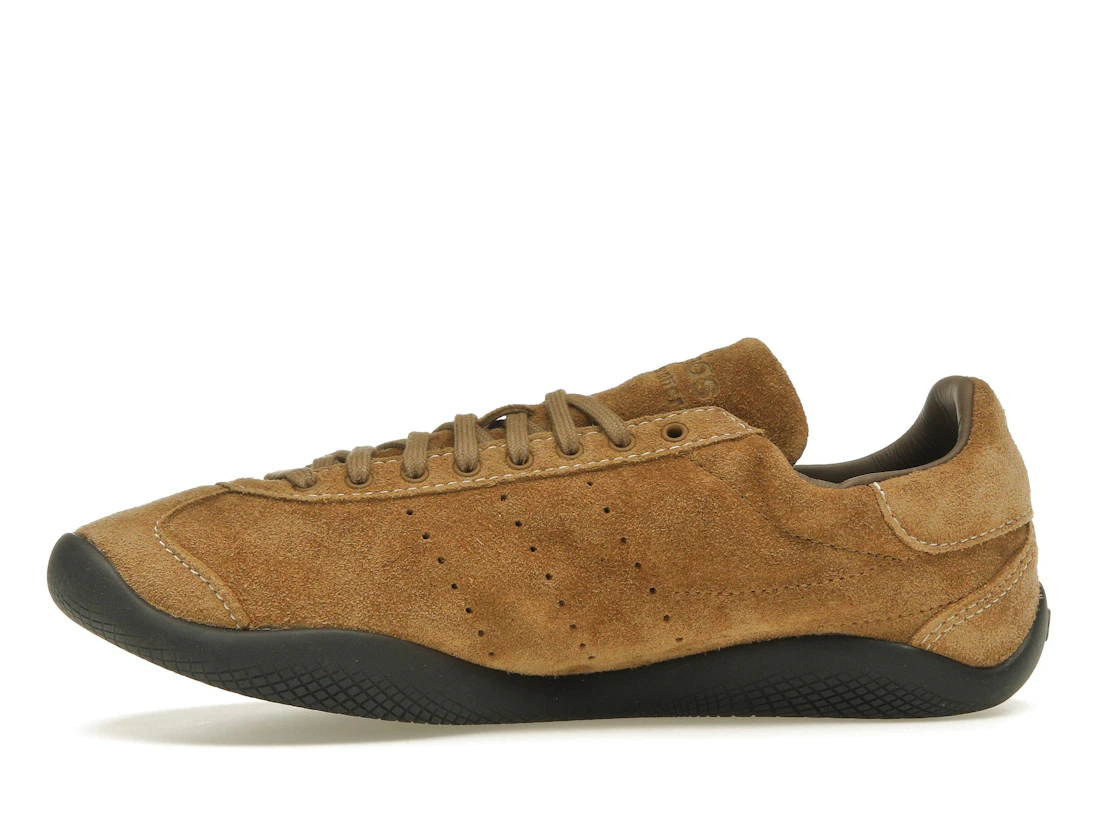 Vue 18 de adidas Karintha Wales Bonner Earth Strata