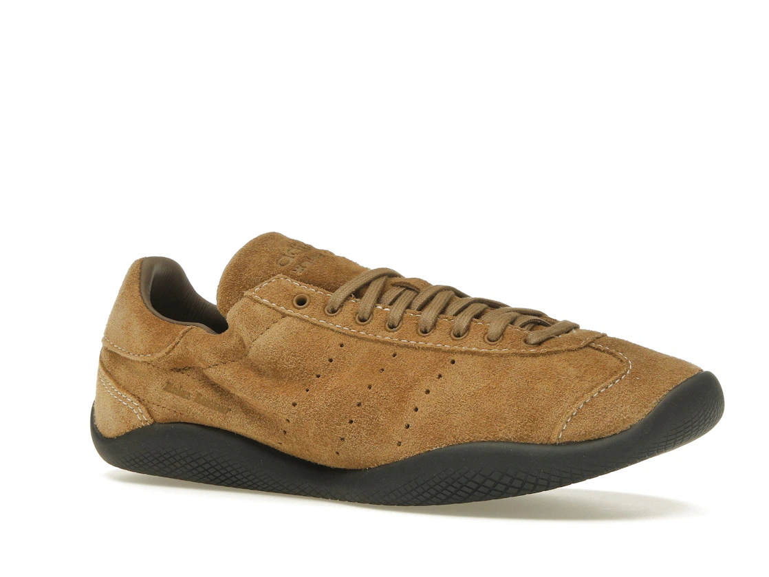 Vue 4 de adidas Karintha Wales Bonner Earth Strata