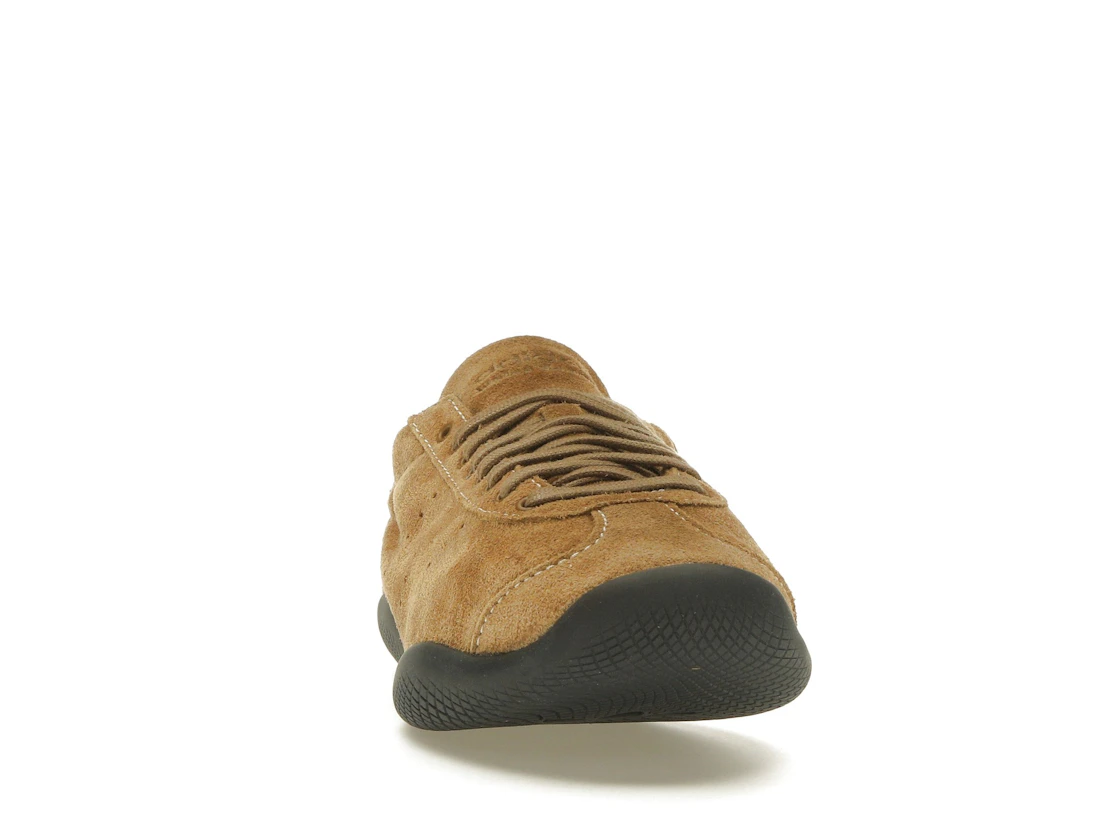 Vue 9 de adidas Karintha Wales Bonner Earth Strata