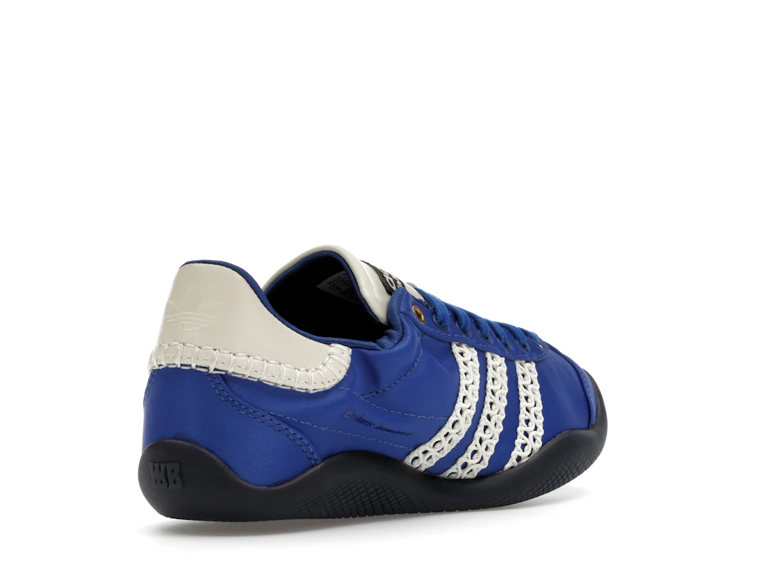 Vue 32 de adidas Karintha Wales Bonner Royal Blue