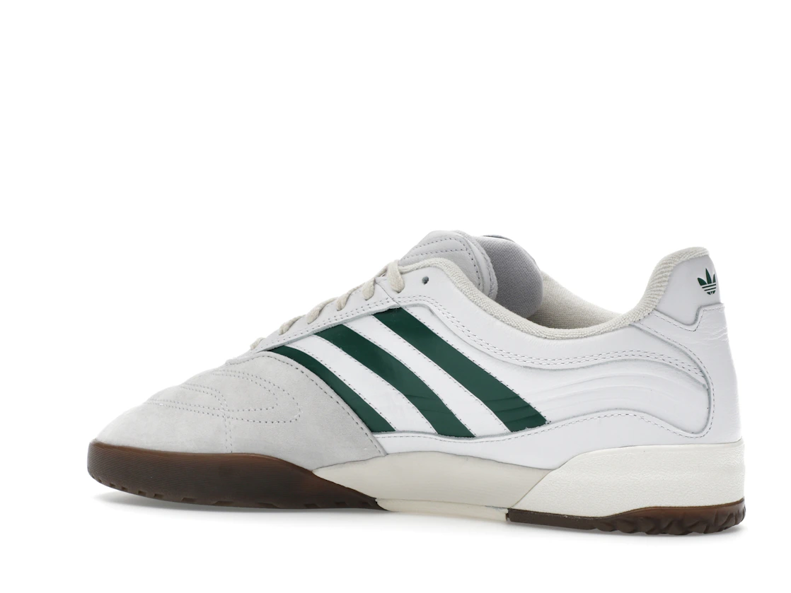 Vue 22 de adidas Koresco National Kith White Scarab