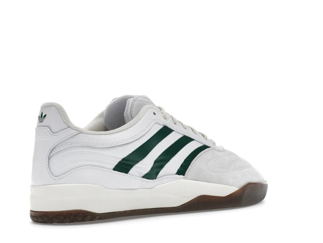 Vue 33 de adidas Koresco National Kith White Scarab