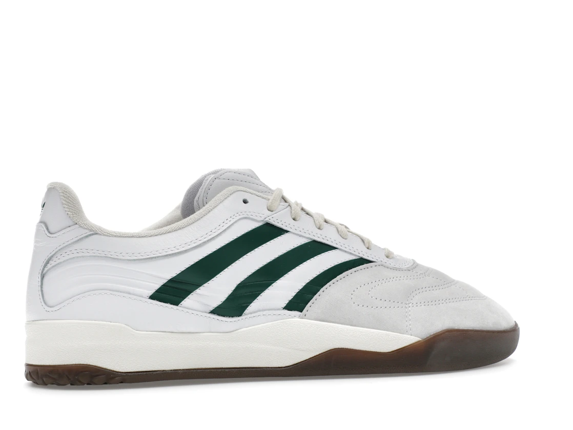 Vue 35 de adidas Koresco National Kith White Scarab