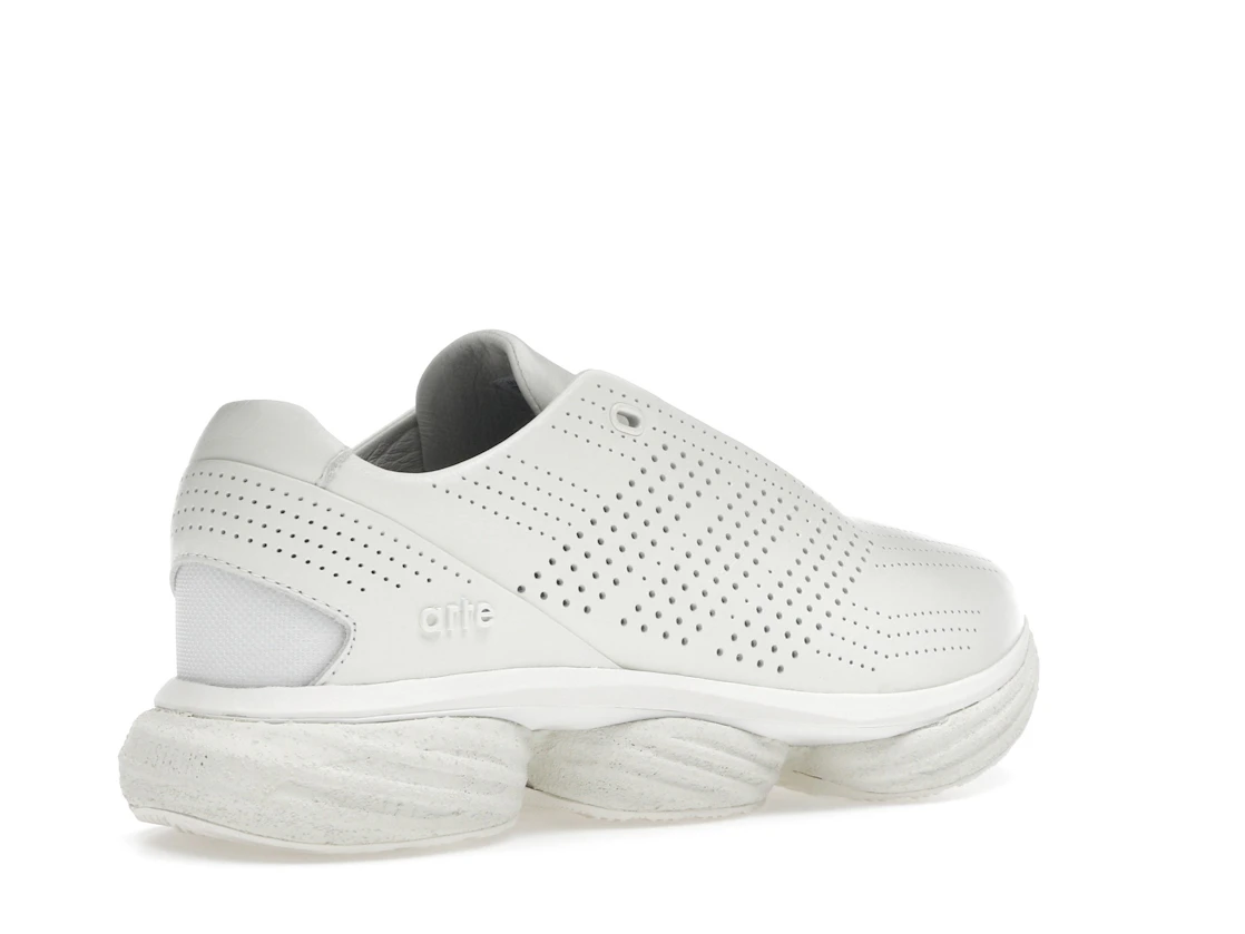 Vue 33 de adidas Lightblaze POD Arte Antwerp White