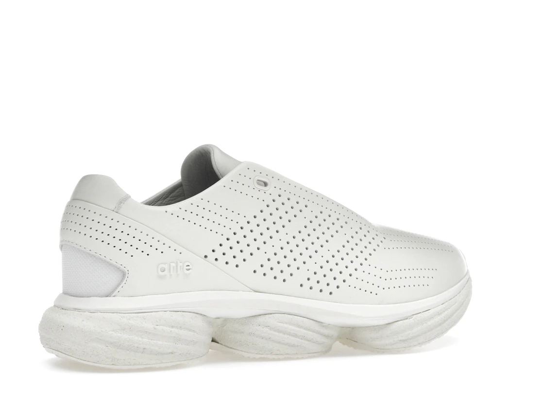 Vue 34 de adidas Lightblaze POD Arte Antwerp White