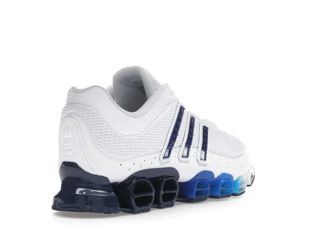Vue 32 de adidas Megaride Cloud White Dark Blue Royal Blue