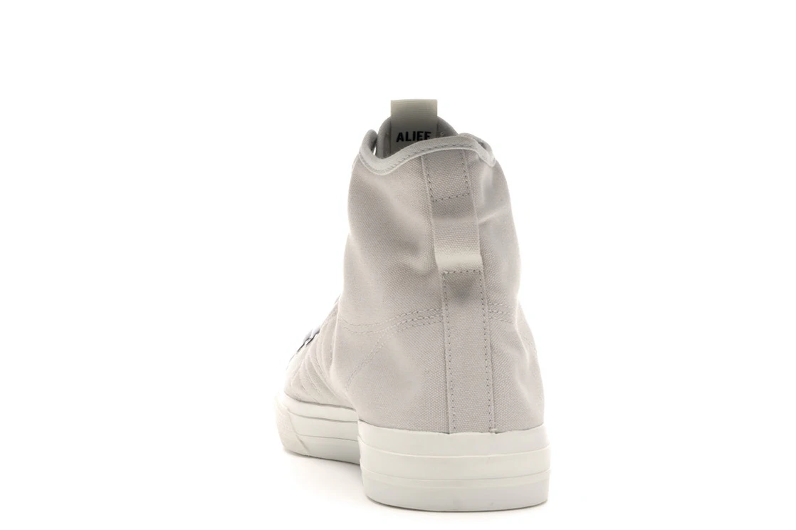Vue 27 de adidas Nizza Hi Alife New York