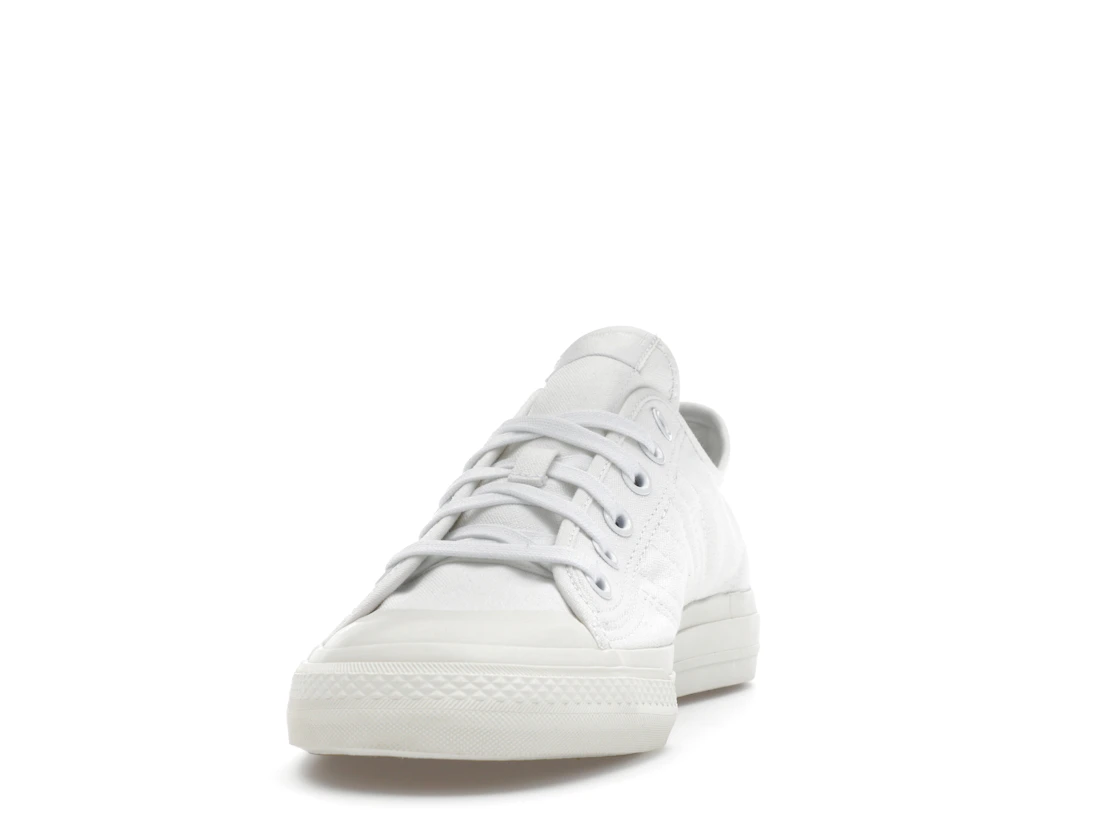 Vue 12 de adidas Nizza Lo RF White Off White