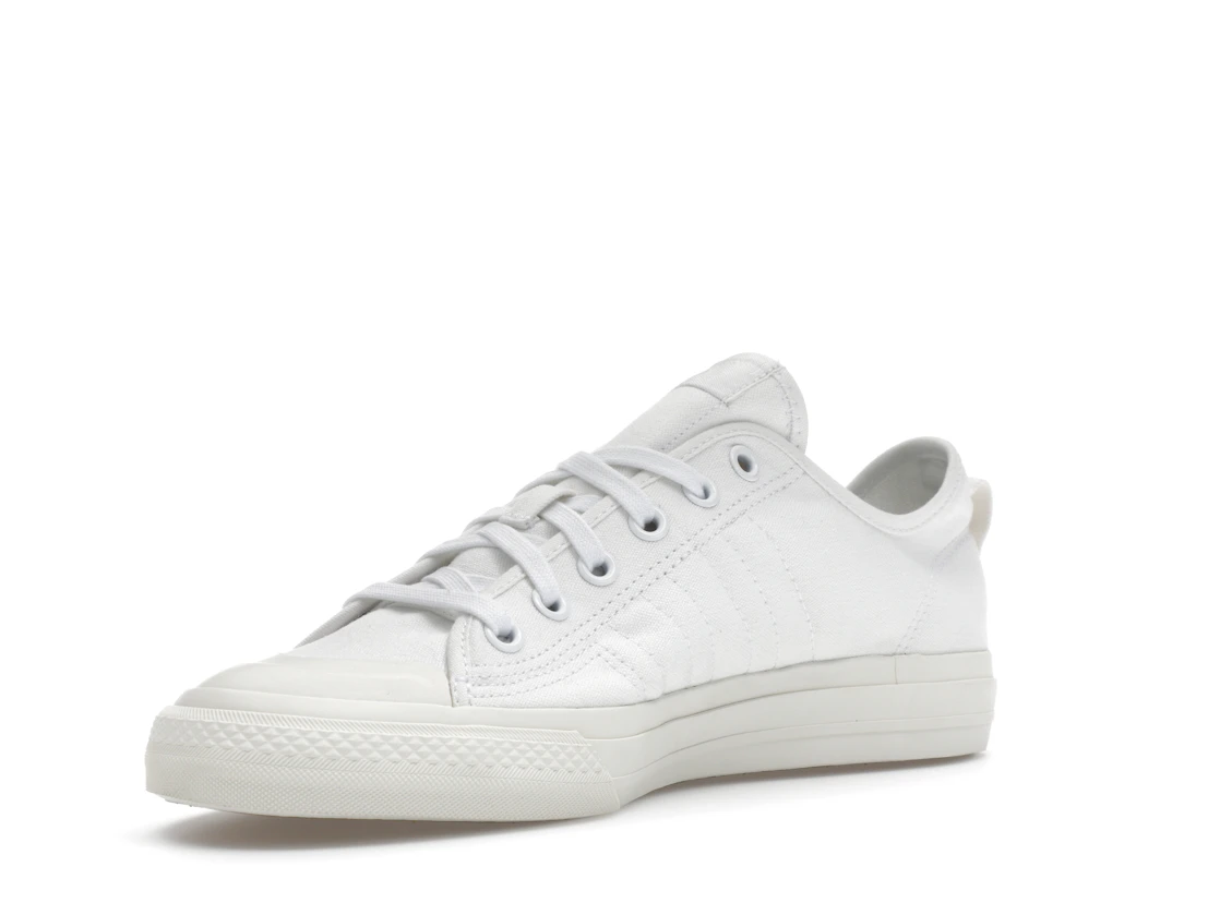 Vue 15 de adidas Nizza Lo RF White Off White