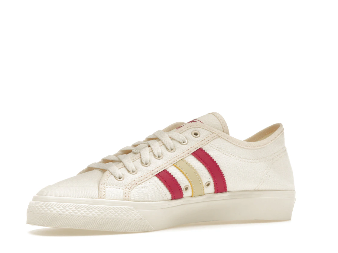 Vue 16 de adidas Nizza Lo Wales Bonner Cream White Scarlet