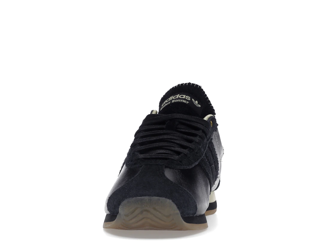 Vue 11 de adidas Originals Country Wales Bonner Black