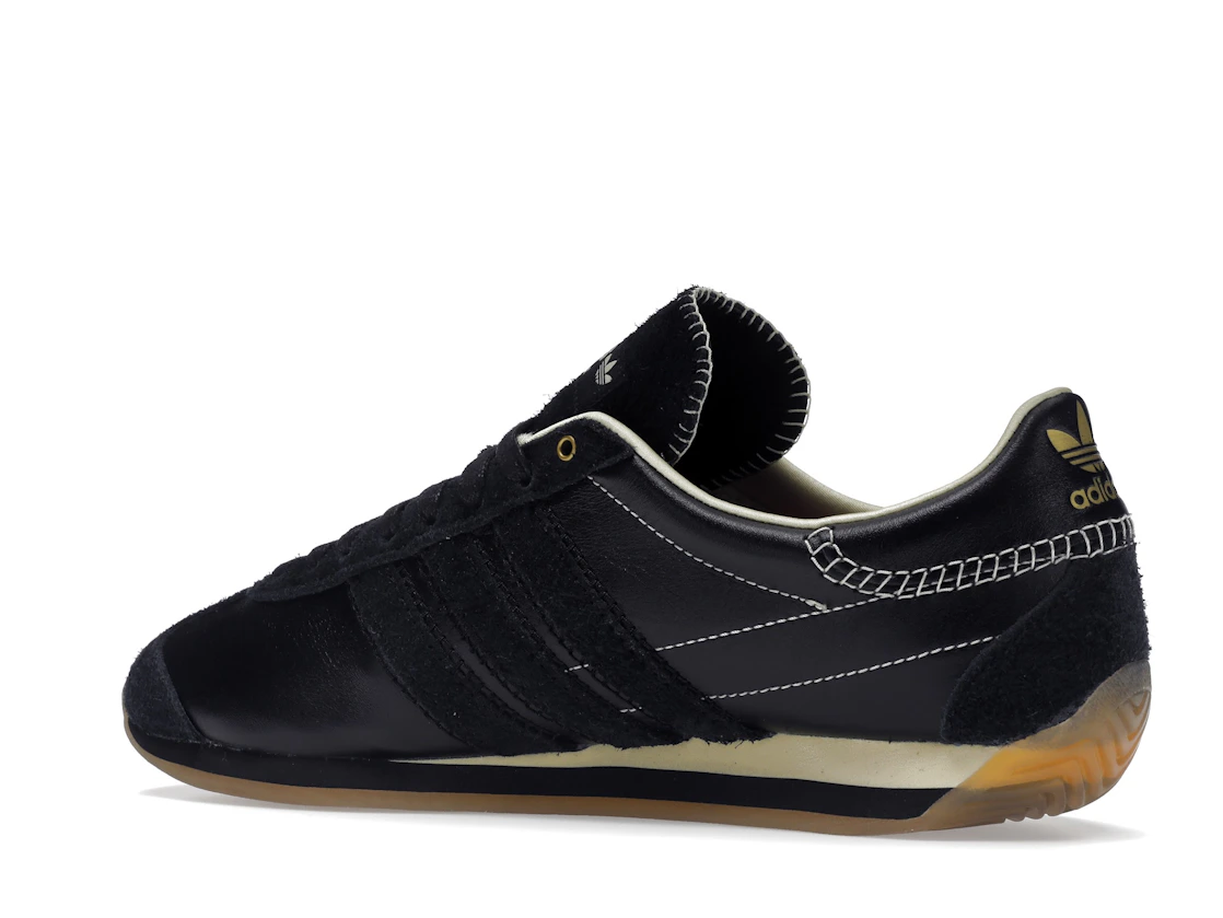 Vue 22 de adidas Originals Country Wales Bonner Black