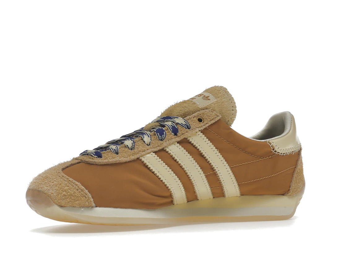 Vue 16 de adidas Originals Country Wales Bonner Mesa Tan