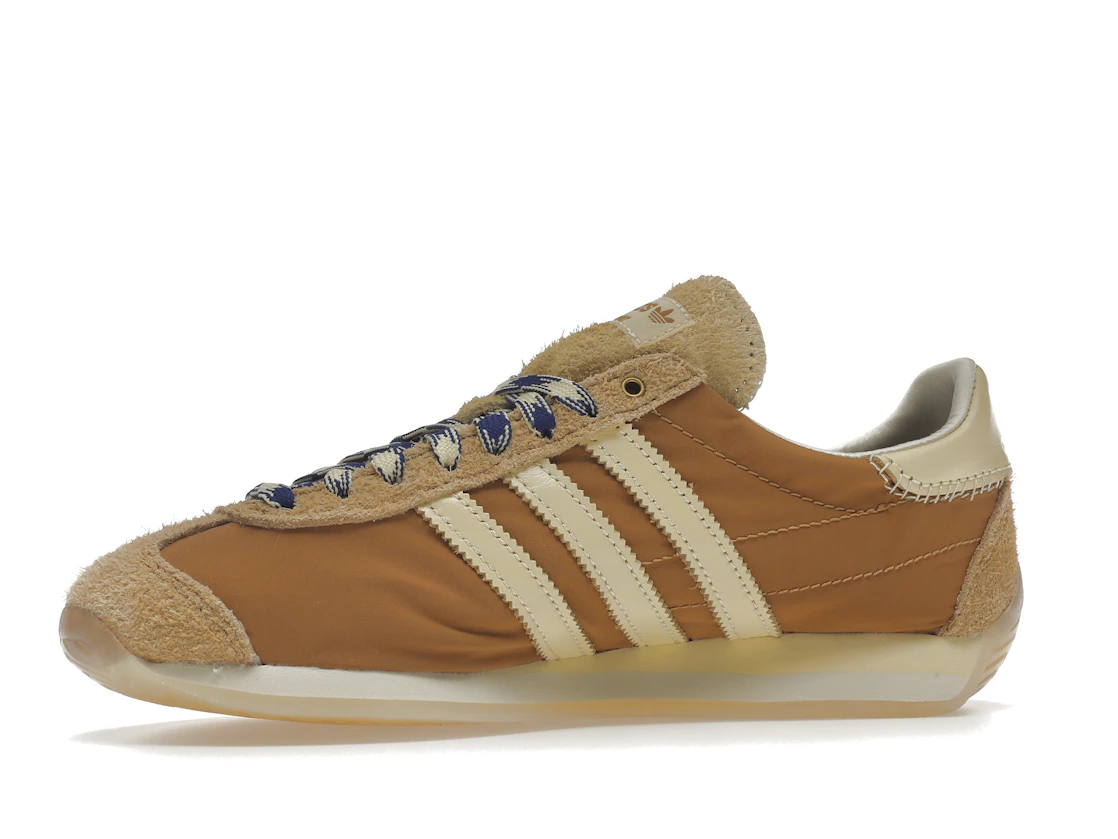 Vue 17 de adidas Originals Country Wales Bonner Mesa Tan