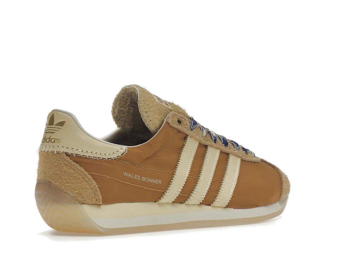 Vue 33 de adidas Originals Country Wales Bonner Mesa Tan