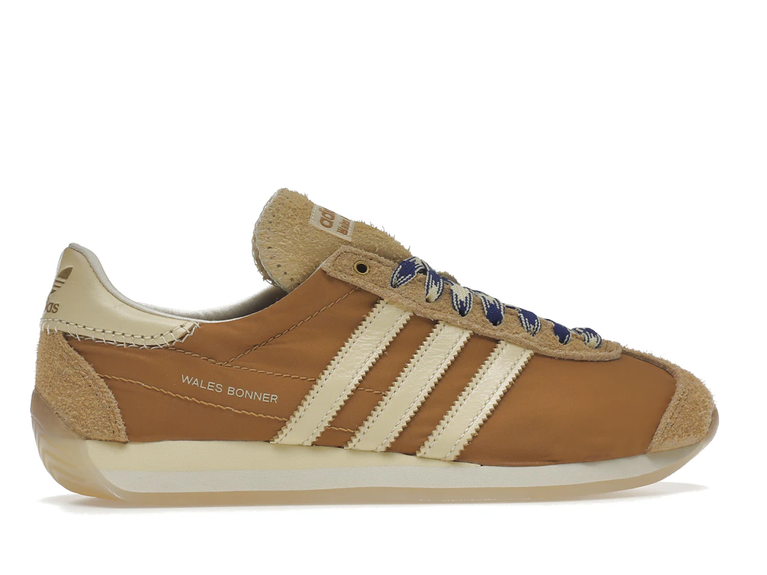 Vue 36 de adidas Originals Country Wales Bonner Mesa Tan