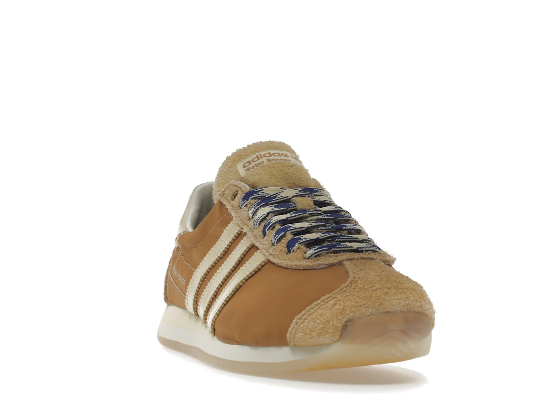 Vue 8 de adidas Originals Country Wales Bonner Mesa Tan